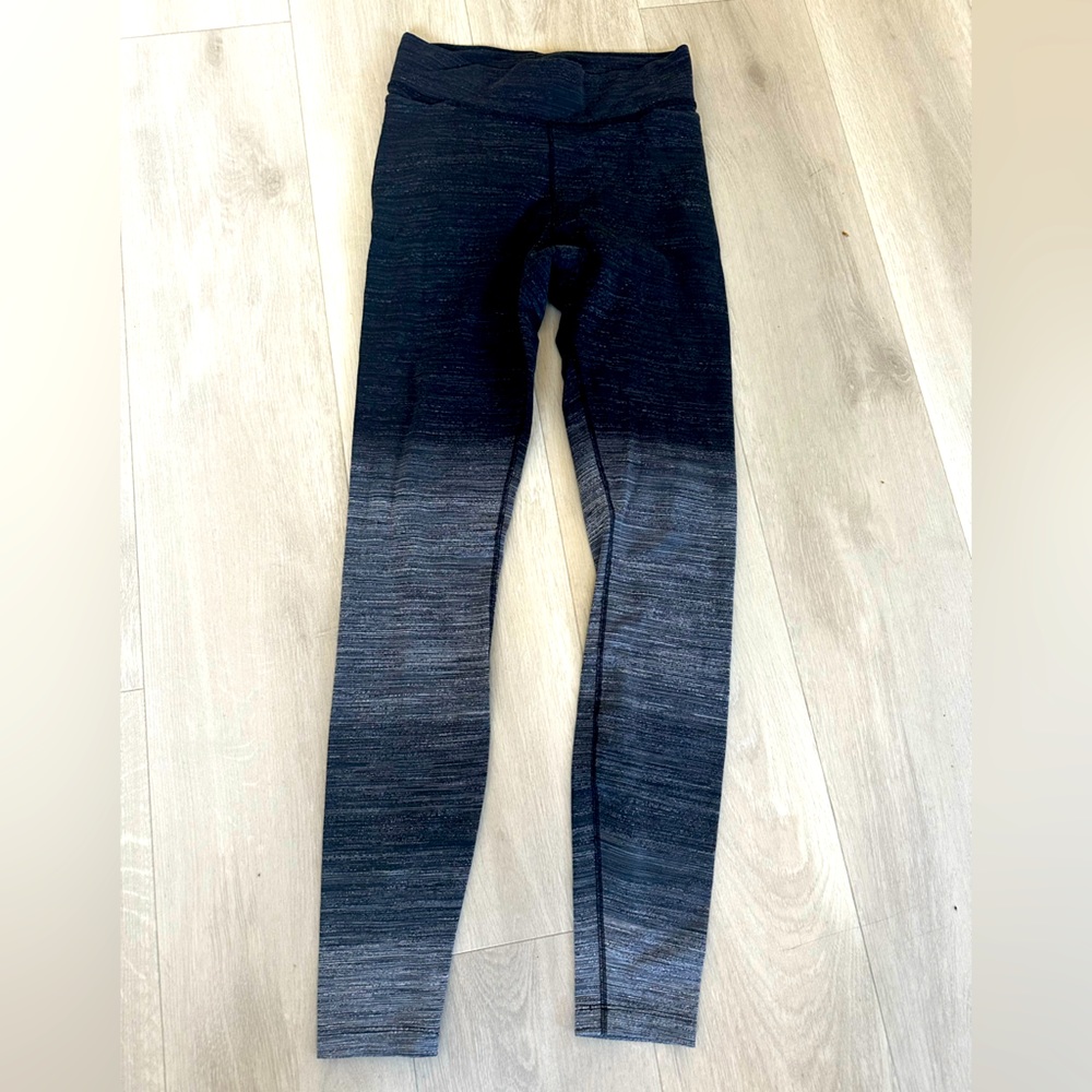 Lululemon LikeNew leggings size 6